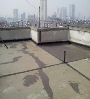 芮城漏水维修 楼顶漏水是什么原因，楼顶漏水维修方法是什么?
