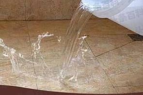芮城漏水维修 免砸砖防水材料该如何施工
